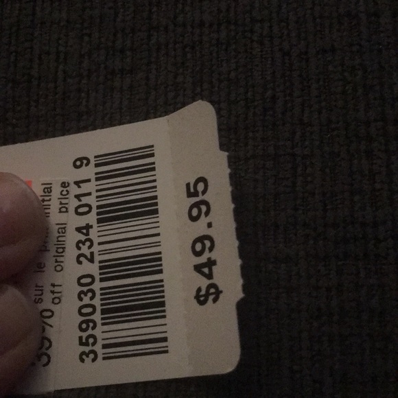 Top - Picture 2 of 2